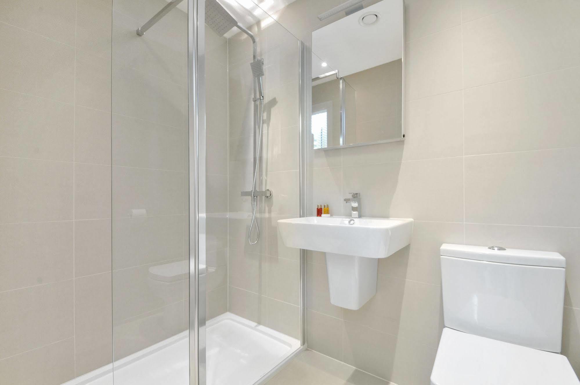 Access West Kensington Apartment London Ngoại thất bức ảnh